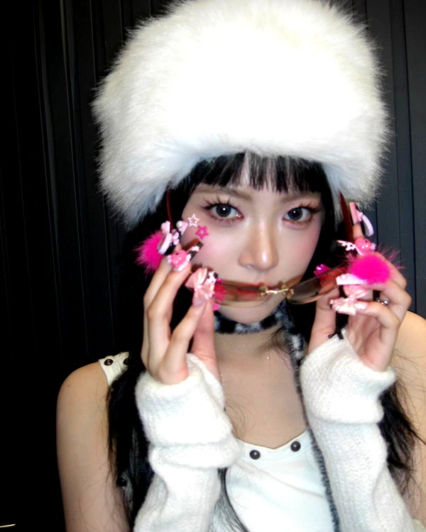 hhh.e_c.v instagram image archive image