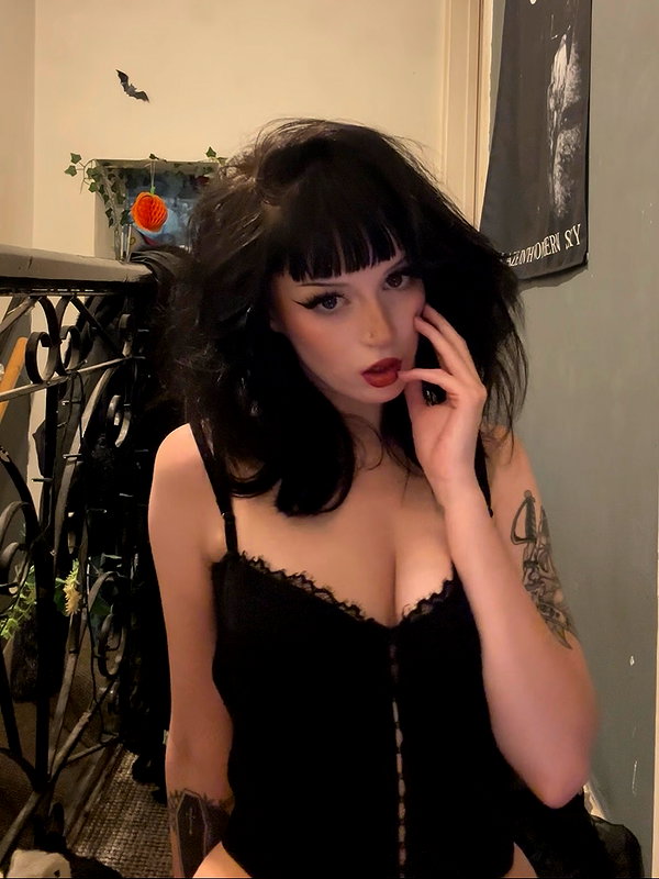 scarlett_ichor instagram image archive image