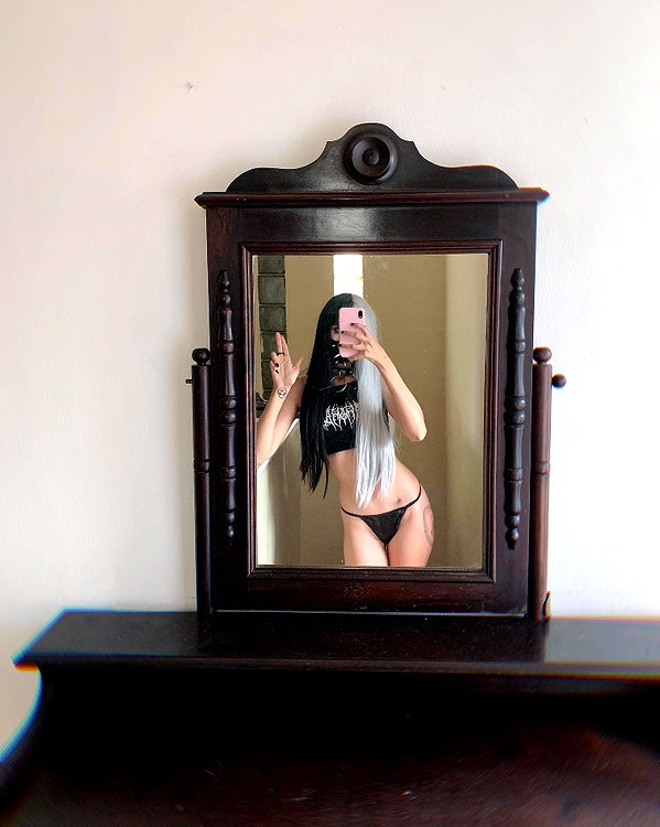 jadelaverne instagram image archive image