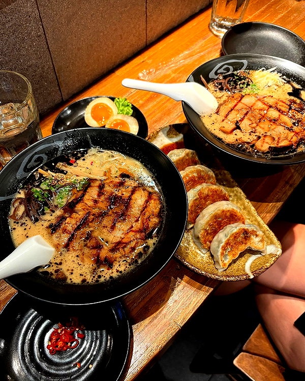 _nei.ko instagram image archive image