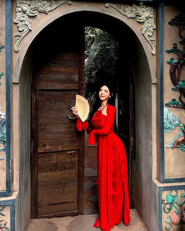 lyhythuedoxinh instagram image archive image