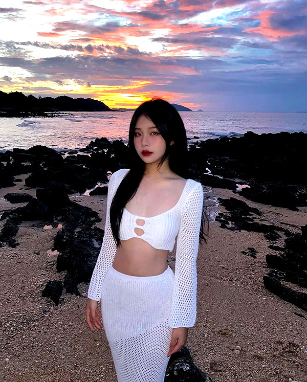 lyhythuedoxinh instagram image archive image