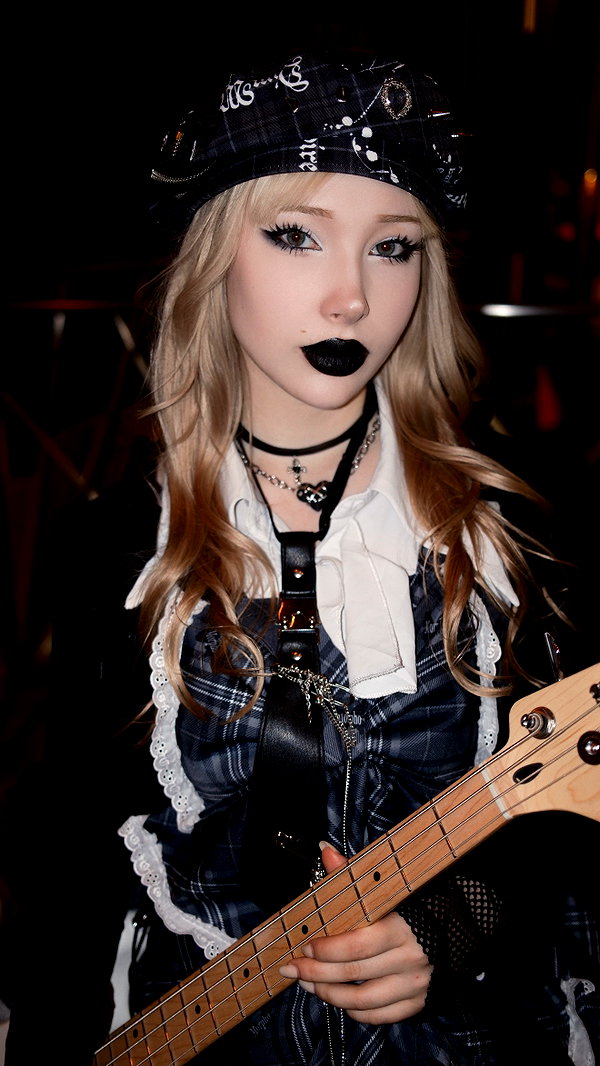 alina_thedoll instagram image archive image