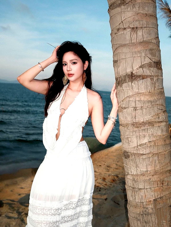 lyhythuedoxinh instagram image archive image