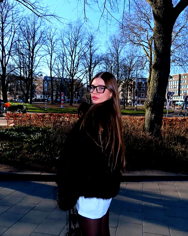 daniella_zeldis instagram image archive image