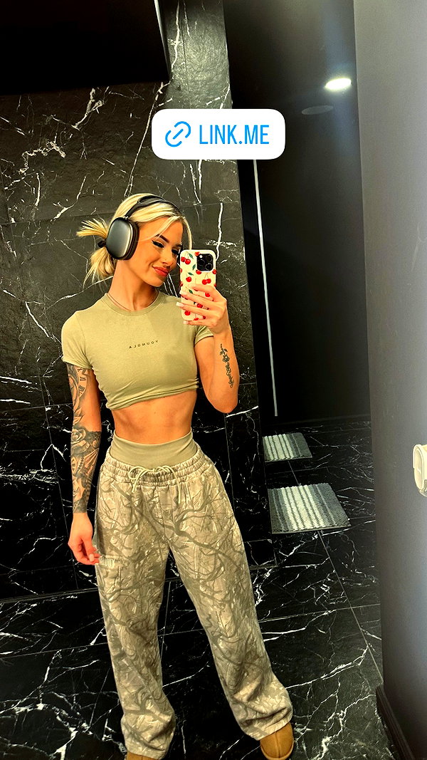 kenziee.scott instagram image archive image