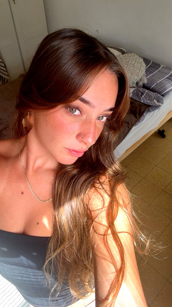 romi_azruel instagram image archive image