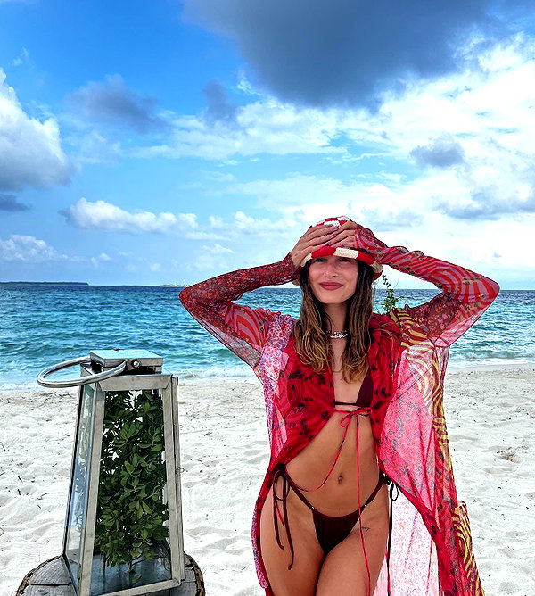 haileybieber instagram image archive image