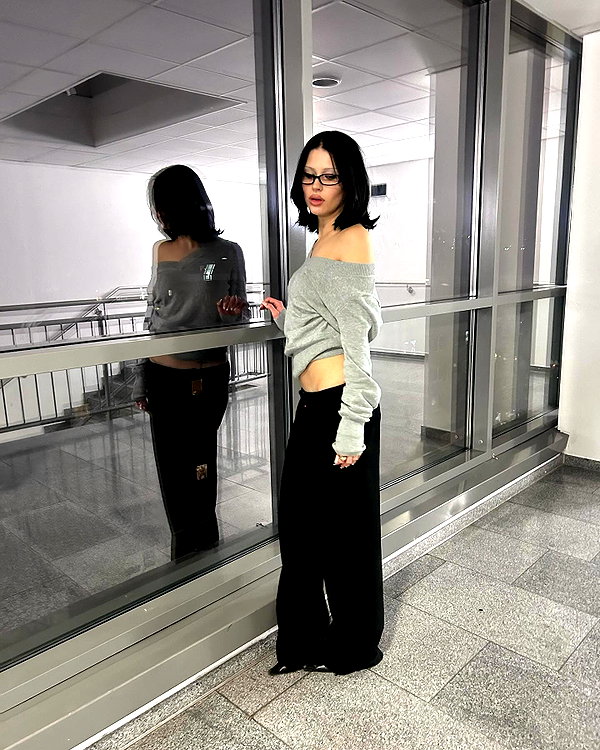 karolinaawasik instagram image archive image