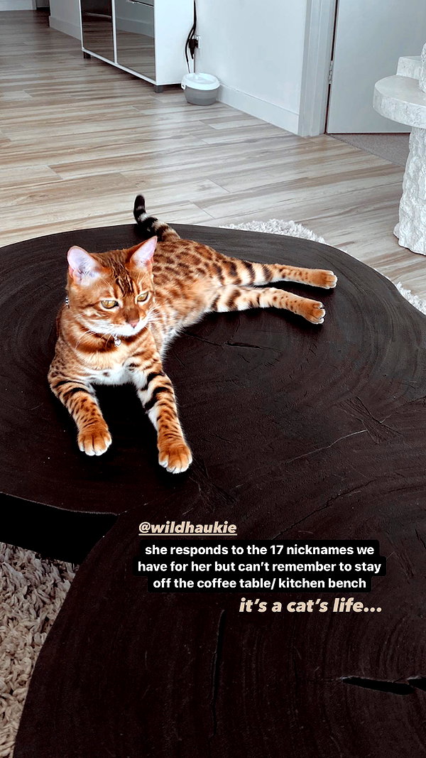 olivia.mathers instagram image archive image