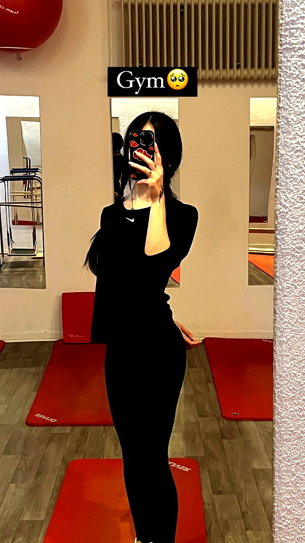 cata.leyah instagram image archive image