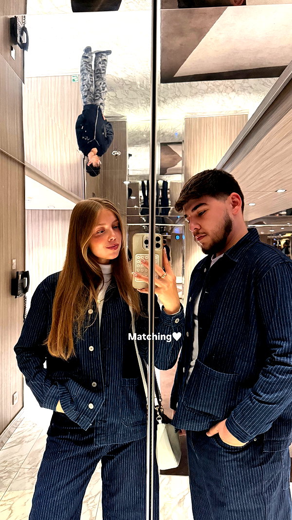 mishel_d_ instagram image archive image
