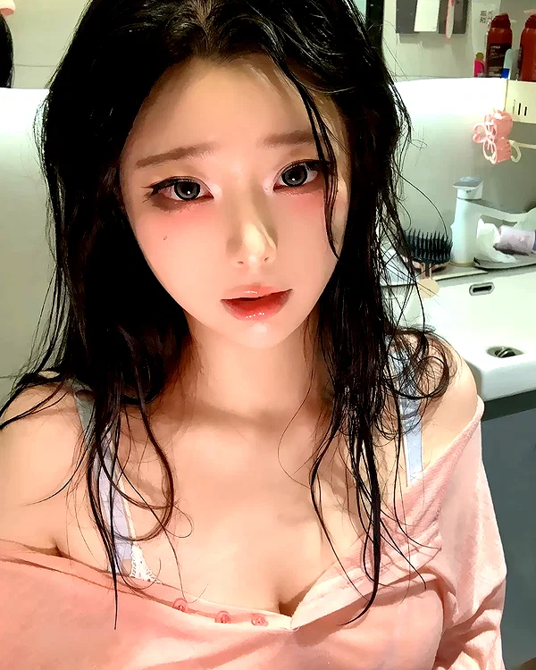 yingyinng_ instagram image archive image
