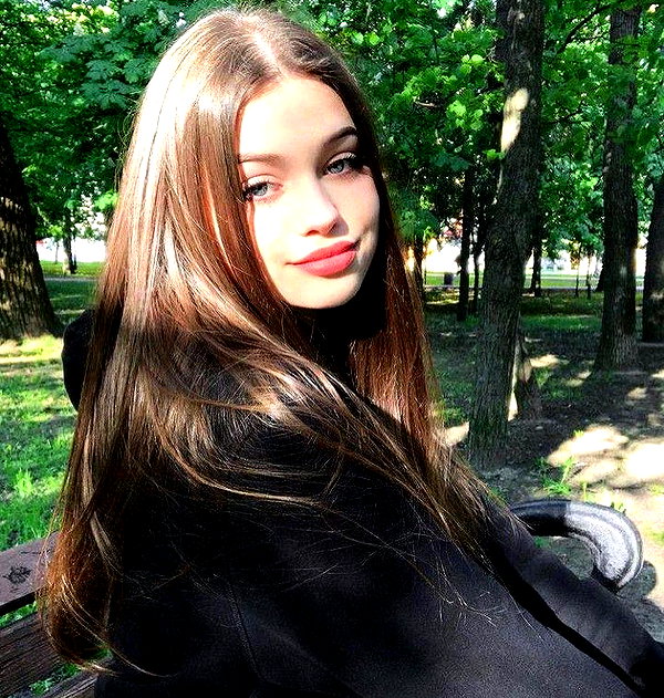 baddiesessence instagram image archive image