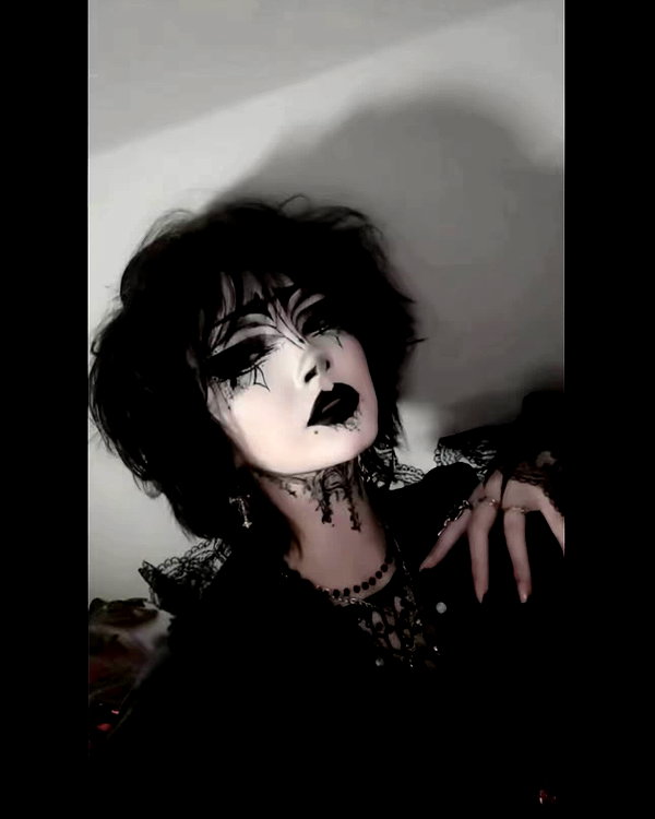 darkblueyoshii instagram image archive image