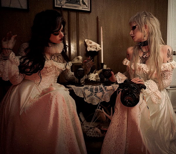 yeahimcaroline instagram image archive image