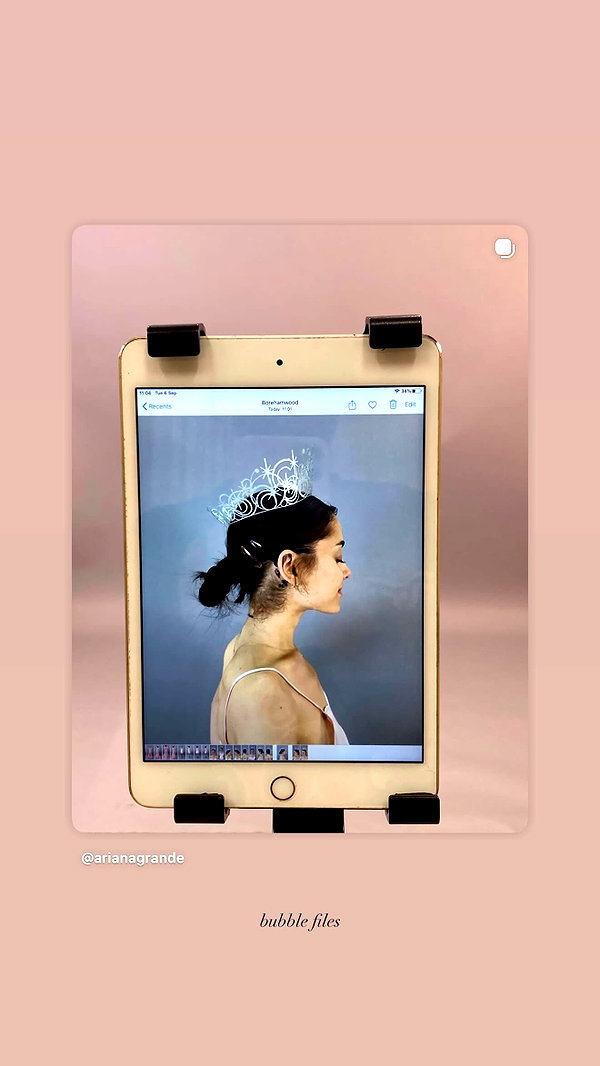 arianagrande instagram image archive image