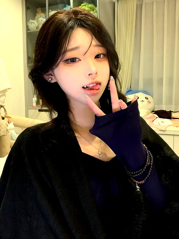 yingyinng_ instagram image archive image
