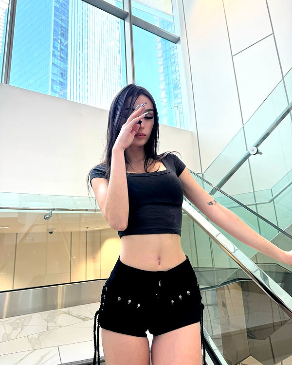 lolamoonxd archive image