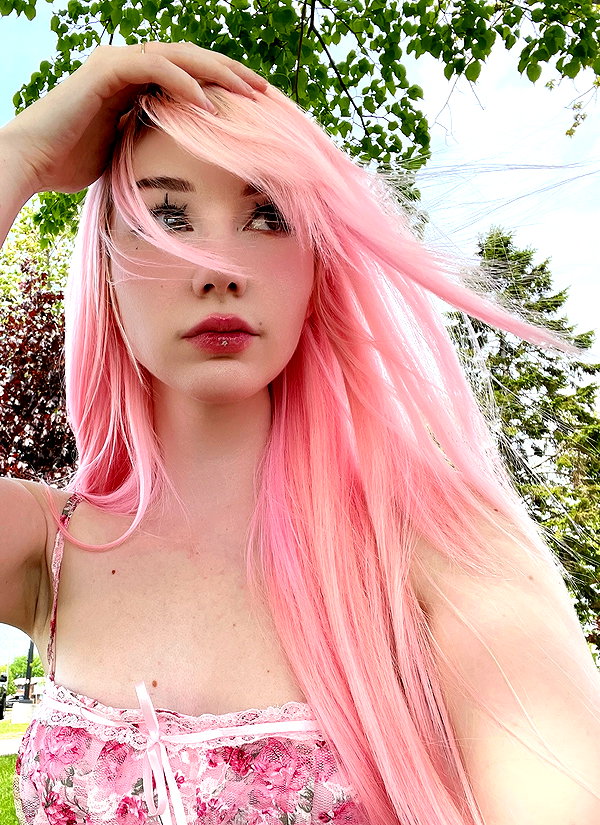danielle.mercedie instagram image archive image