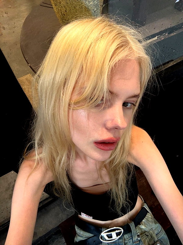 alisen.mari instagram image archive image