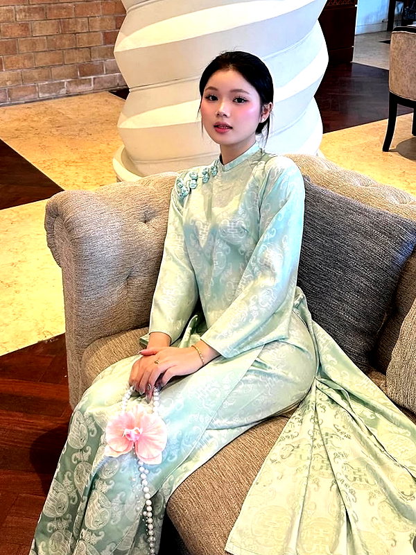 lyhythuedoxinh instagram image archive image