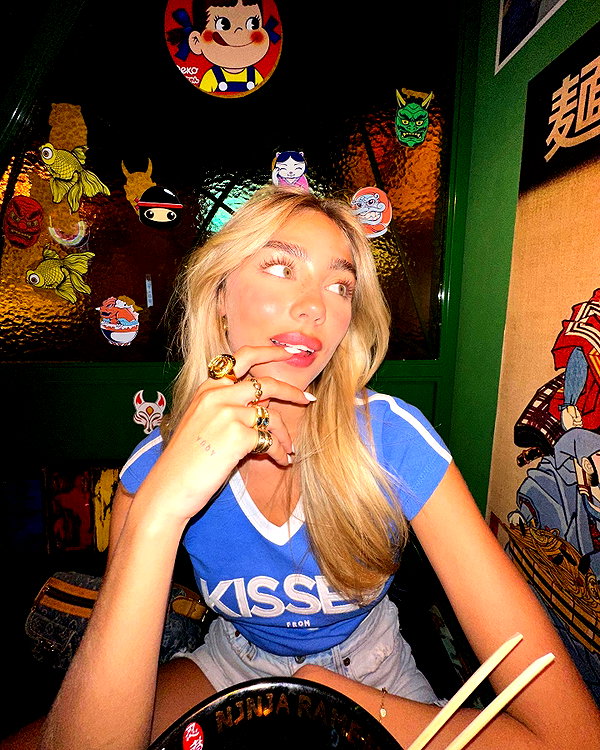 maya.keyy instagram image archive image