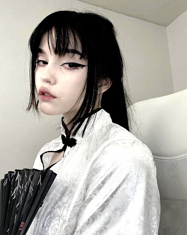 glowmoonshorty instagram image archive image