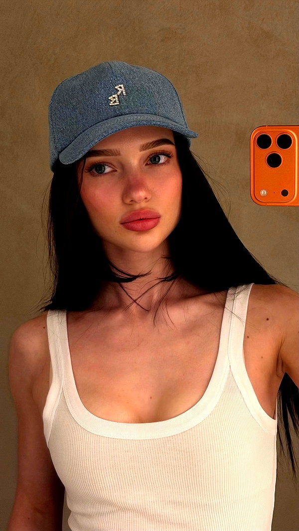 alexxndrraa archive image