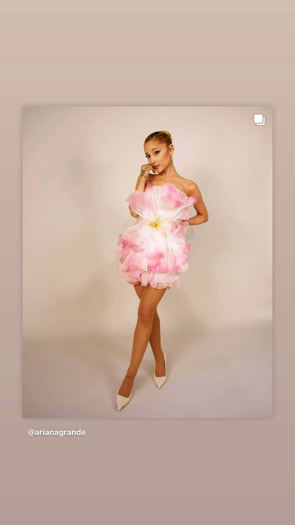 arianagrande instagram image archive image