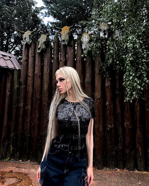 vik4au instagram image archive image