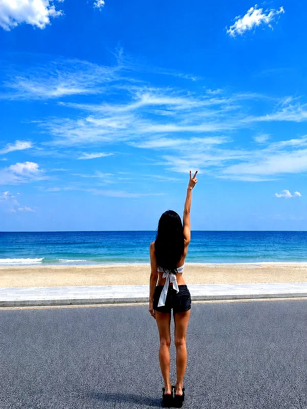 bora__look instagram image archive image