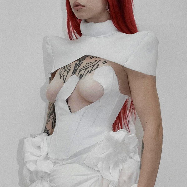 Archived image from @noyrll on Instagram