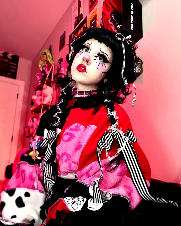 yeahimcaroline instagram image archive image