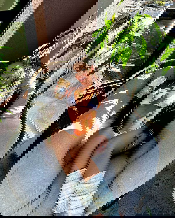 itshayleydavies itshayleydavies archive image