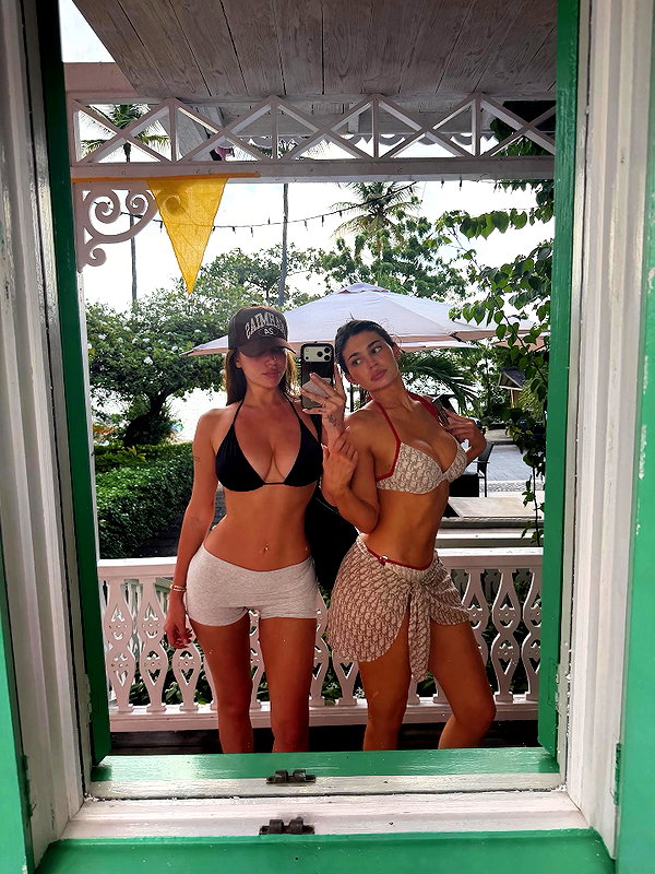 staskaranikolaou instagram image archive image