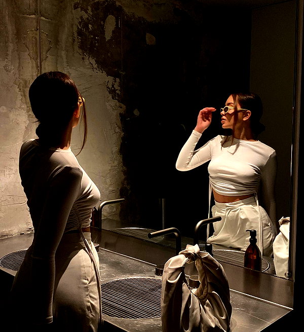 veroni22ka instagram image archive image