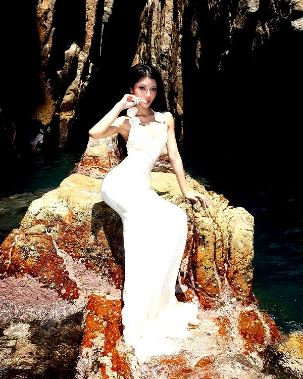 lyhythuedoxinh instagram image archive image