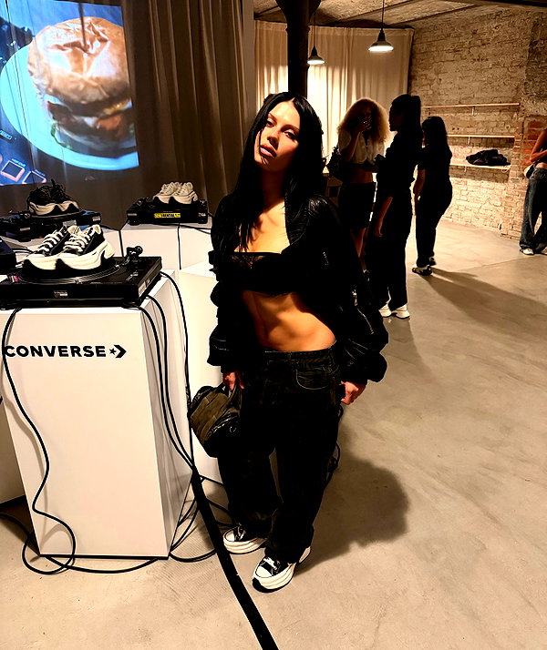 karolinaawasik instagram image archive image