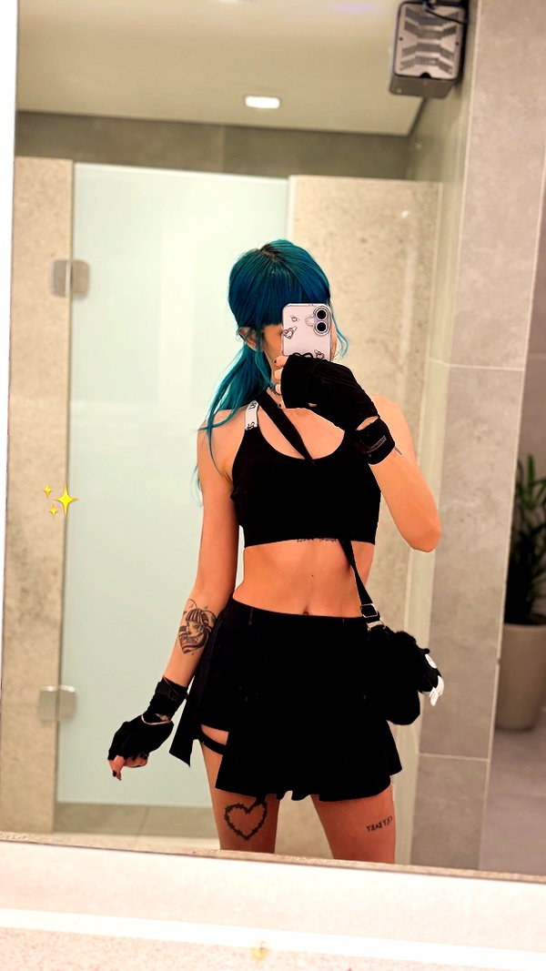 jadelaverne instagram image archive image