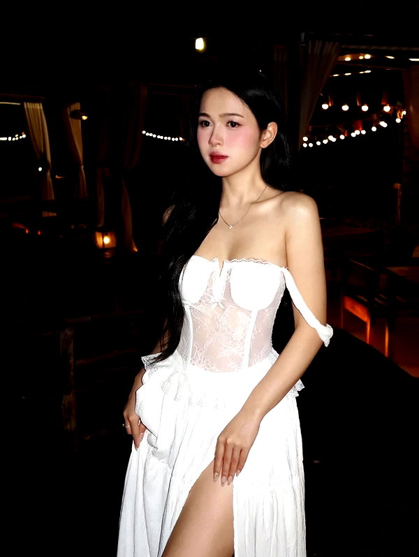lyhythuedoxinh instagram image archive image