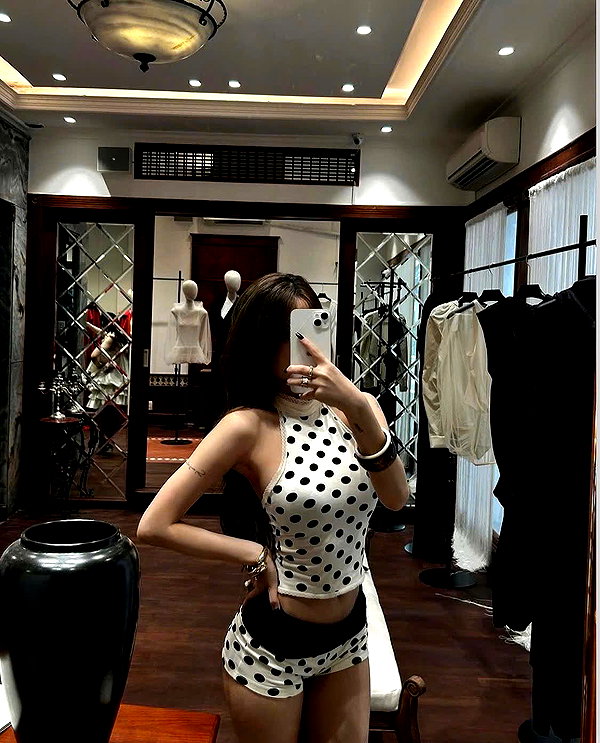 lyhythuedoxinh instagram image archive image