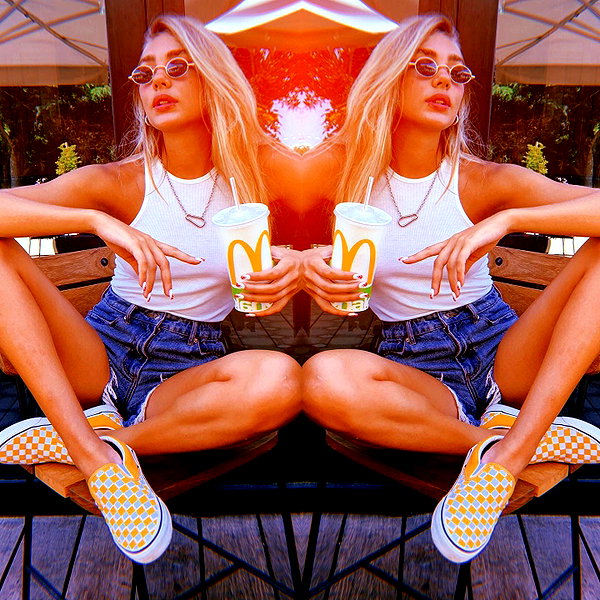 maya.keyy instagram image archive image
