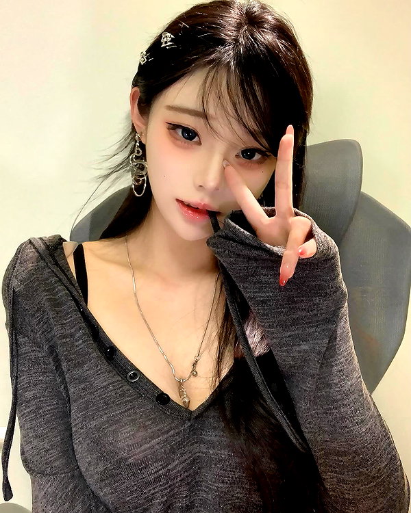 yingyinng_ instagram image archive image