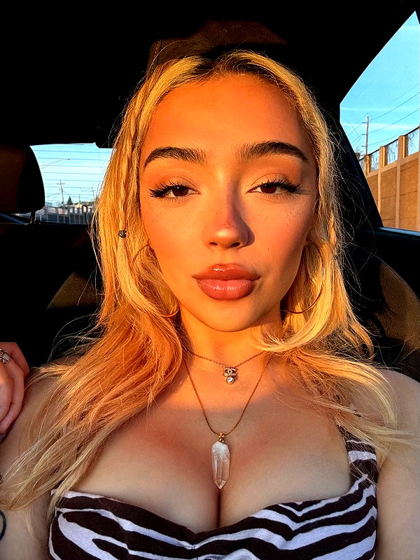 v.qx instagram image archive image