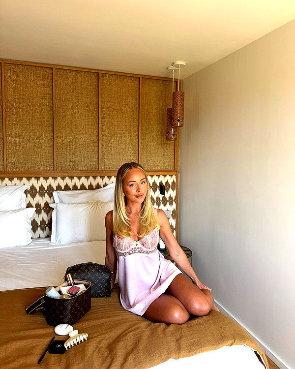 allieauton instagram image archive image