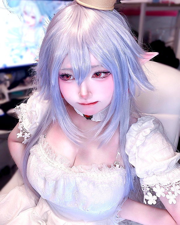 purinn_cos instagram image archive image