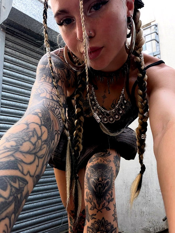 charley.chambers instagram image archive image