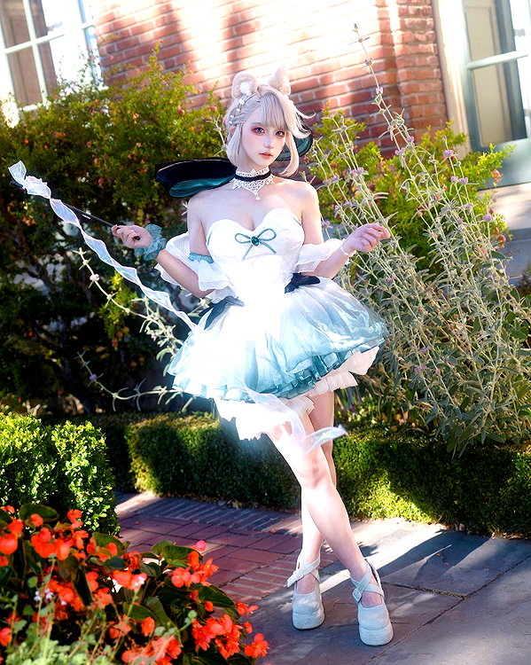 miee_cos instagram image archive image