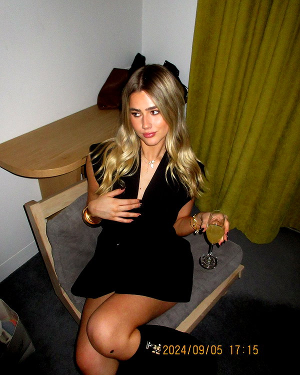 sophadophaa_ instagram image archive image